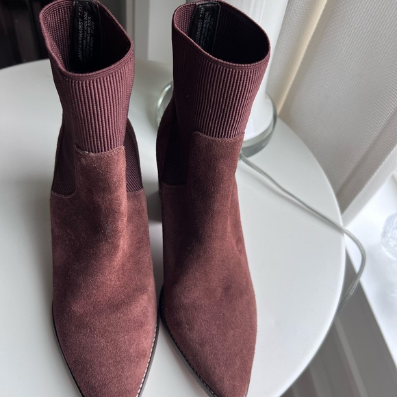 Steve Madden Tackle block heel knit taupe suede boots size 7.5 - Picture 2 of 9